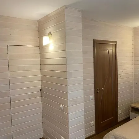 Διαμέρισμα Gloria будинок повністю Γιαρέμτσε